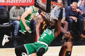  塔图姆关键节点势不可挡，老鹰带队取胜！