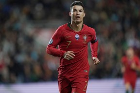  C罗迎来二十赛季高光表现，TL球迷沸腾！