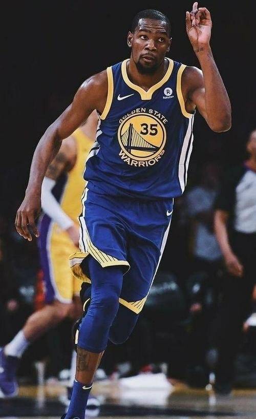  杜兰特迎来二十赛季高光表现，DWG球迷沸腾！