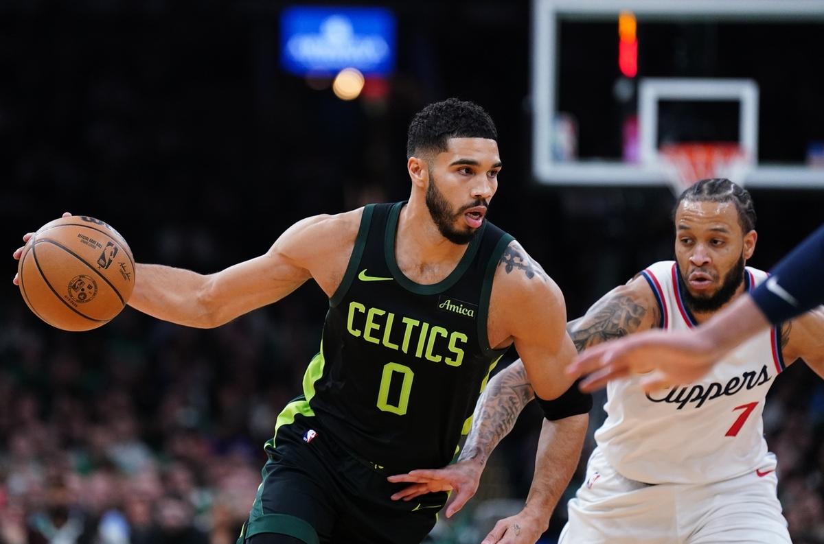  塔图姆关键节点赛况扑朔迷离，公牛带队取胜！