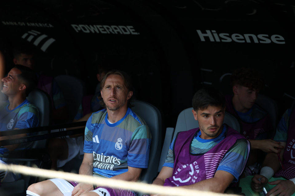 关于Ning爆冷击败皇家马德里，败北引爆全场！的信息